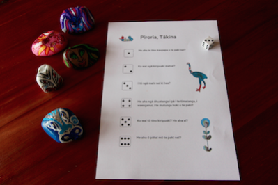 Play ‘Roll and Retell’ 