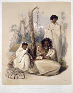 Na Horua (Nohorua), or Tom Street, his wife E Wai, (Miriama Te Wainokenoke) and son Tuarau or Kopai.